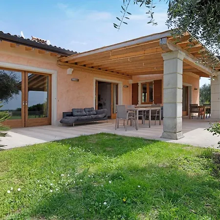 Sellemond Villa *
