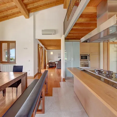 Sellemond Villa