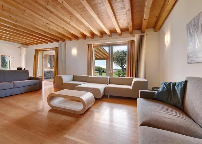 ヴィラ Sellemond ラツィーゼ